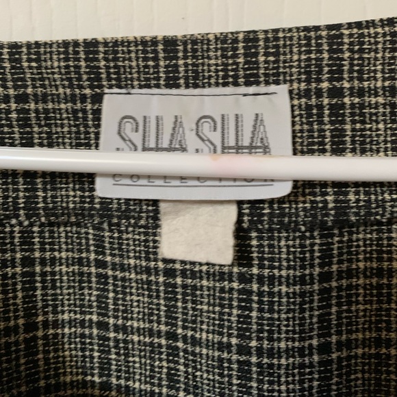 SHA SHA Collections - Ladies Jacket  8/10 - $15 - Picture 3 of 3